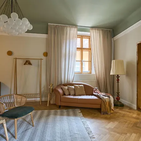 Belle Vista Apartment *